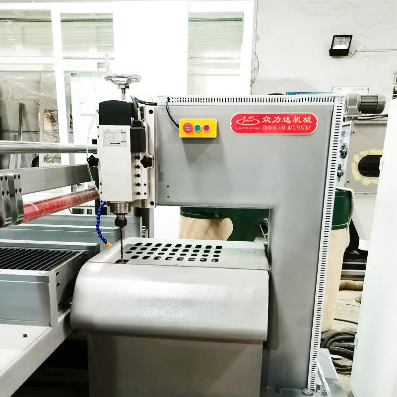 實(shí)木數(shù)控開(kāi)料機(jī)